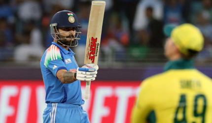 Kohli stars as India march into Champions Trophy final