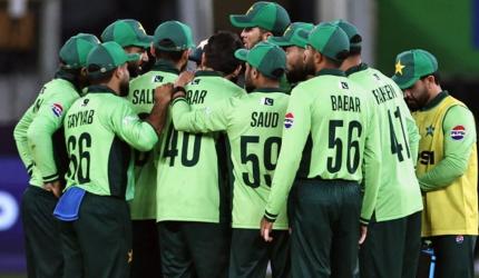 Pakistan miffed with ICC over trophy ceremony snub