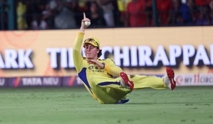 From nowhere... Brevis pulls off jaw-dropping catch