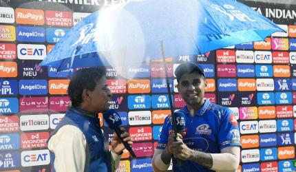 SKY's viral umbrella moment melts hearts