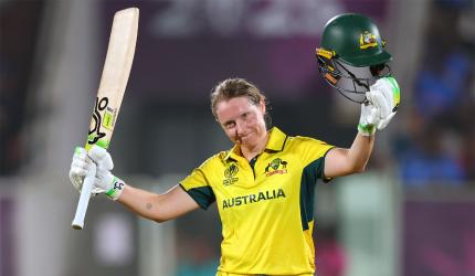 Australia steamroll India in Brisbane to take series lead
