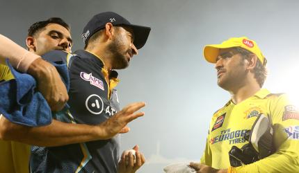 When Dhoni lost his cool & hurled abuses at teammate!