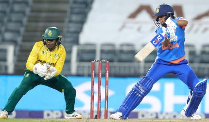 T20I rankings: Harman re-enters top-10; Smriti slips