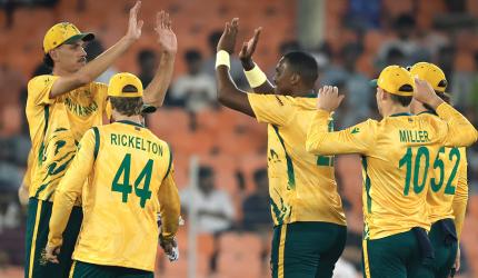 T20 World Cup: Clinical South Africa trounce Canada
