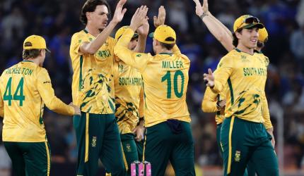 T20 WC: South Africa sink NZ, inch closer to Super 8s