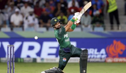 Pakistan to play for place in Super 8s; Namibia for pride