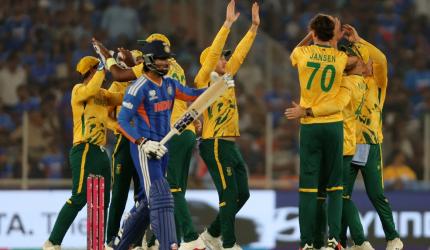 T20 World Cup: Amir Can't Stop Laughing