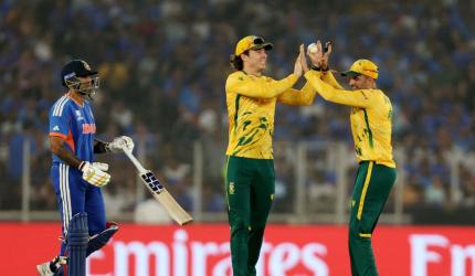 Overconfident India outsmarted by Proteas: Gavaskar 