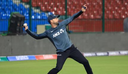 Viral infection hits Kiwis in lead-up to T20 World Cup