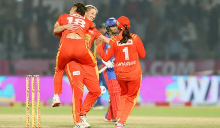 WPL: Devine's late strikes help GG edge DC in a thriller