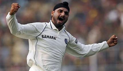 Zaheer, Harbhajan to coach young cricketers at BCCI's COE