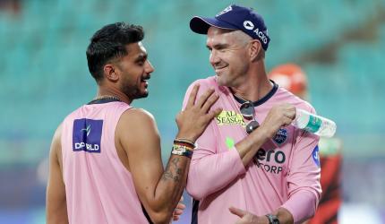 Pietersen eyes England coaching role for Test cricket