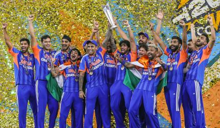 BCCI Announces Massive Rs 131 Crore Bonus For Team India!