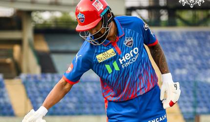 'Ye tera ground hai': Rahul's fiery DC entry goes viral