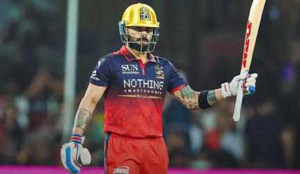 Kohli's reply to 'overseas player' joke wins Internet
