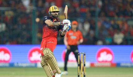 SRH coach Vettori slams bowling after RCB thrashing