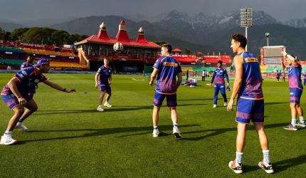 'Give youngsters a chance': Gavaskar tells MI