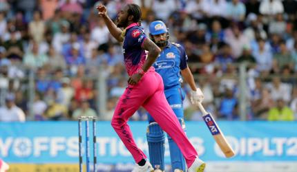 IPL 2026: All-Rounder Archer Delivers Royal Masterclass!