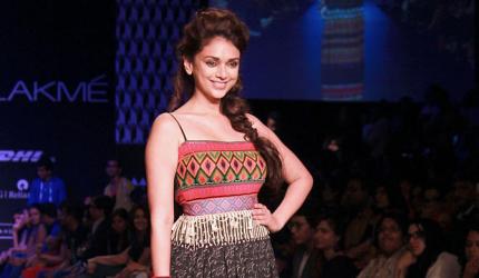 PICS: Aditi Rao Hydari, Sonal Chauhan scorch the runway