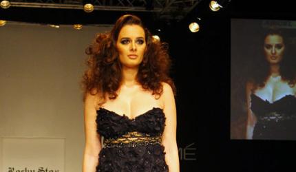 CHECK OUT: Hot Evelyn Sharma sizzles on LFW ramp