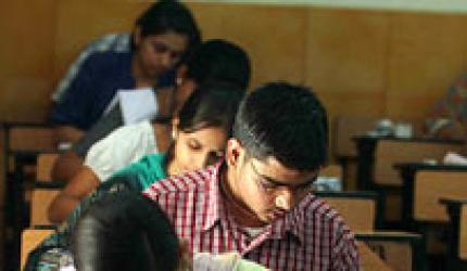 SC asks CBSE not to declare AIPMT results till June 10