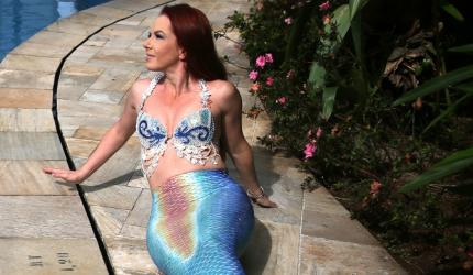 Meet the women who live as mermaids!
