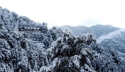 Pics: 10 reasons why you must visit Himachal in winter, not summer!