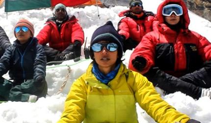 Yoga@19,000 feet! How Indian women army officers set a new record 