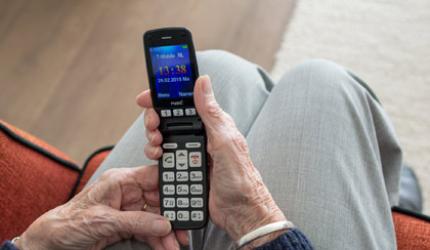 The return of the 'dumb' phones