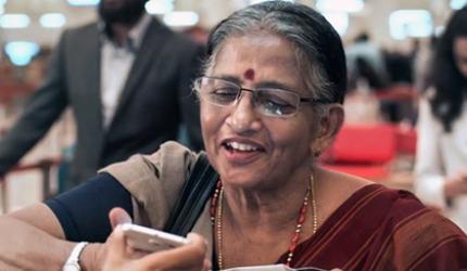 The best phones to gift your mother