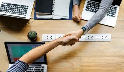 10 tips to be an AWESOME co-worker