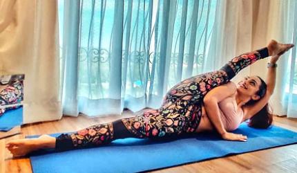 Whoa! This actor's yoga pics will make you sweat