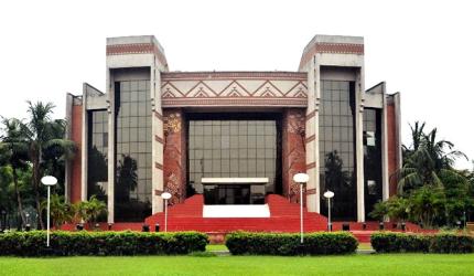 Run business schools like businesses