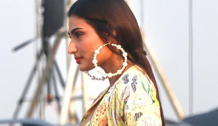 Simply Stunning! That's Athiya Shetty for you