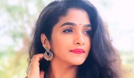 Isn't Divya Simply Too Cute For Words?!