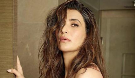 Priyanka, Karishma Are Red Hot!