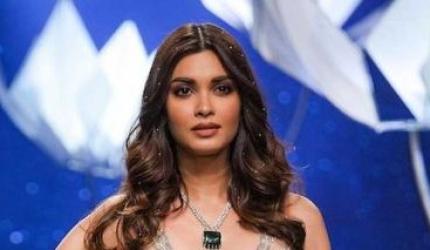 The Japanese Tale Behind Diana's Princess Look