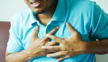 5 Warning Signs Of a Heart Attack