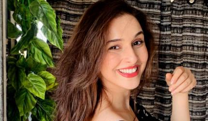Aren't You Smiling Right Back At Sadia?