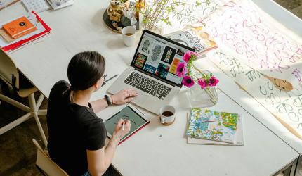 Is Your Work Desk Pretty? Send Us A Pic