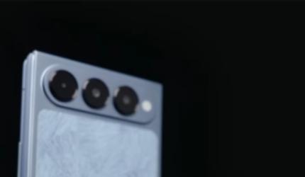 Tecno Introduces Triple Fold Handset