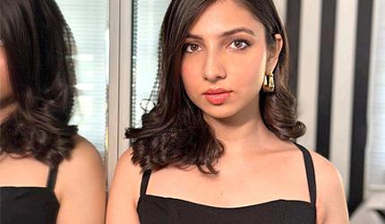  Afrah Sayed's Modish Take On Fashion 