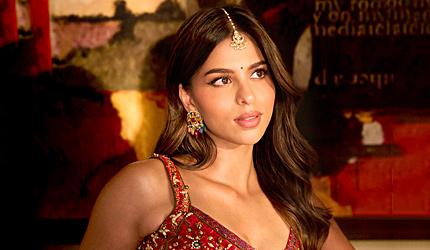 Suhana, Triptii Rock The Dainty Maang Tikka