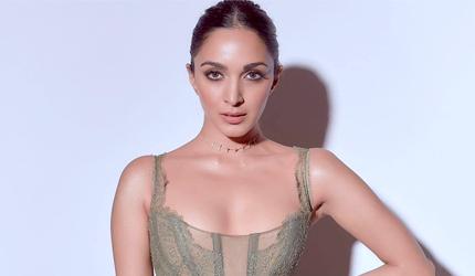 Kiara, Deepika Look Absolutely Fab In...