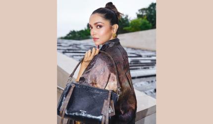 Why's Ranveer Calling Deepika 'Hot Mama'?