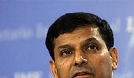 Record-high current account deficit biggest concern: Rajan