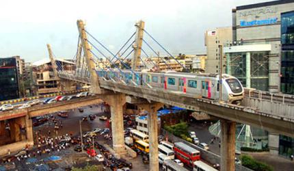 Budget gives lion's share to infra to spur economic growth 