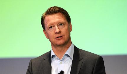 Microsoft considers Ericsson CEO for top job 