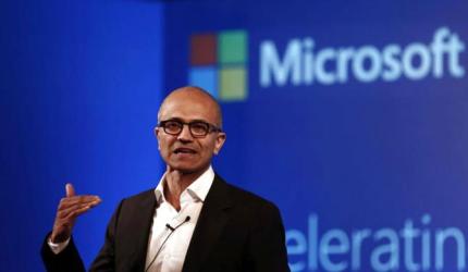 Microsoft eyes debt to finance LinkedIn buy