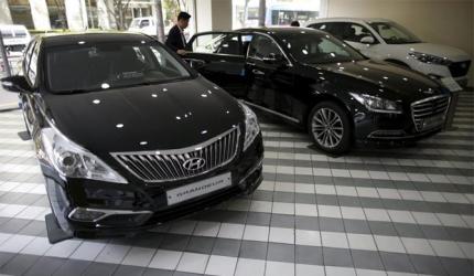 Passenger vehicle sales soar to record high in Oct